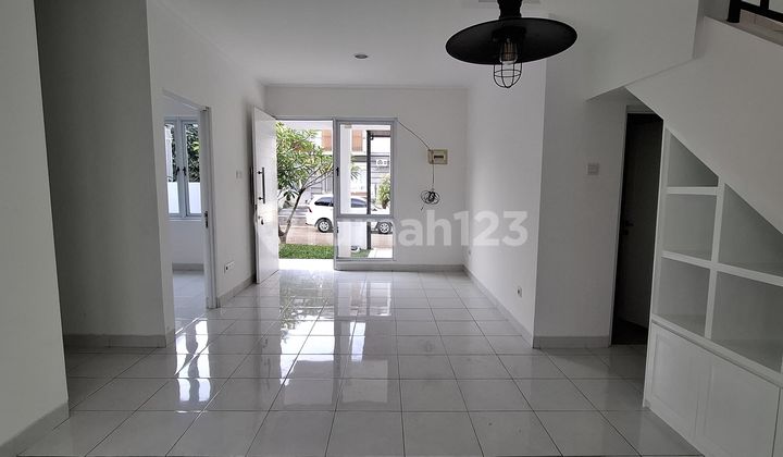 Nice 2-Story House in Tourist City at an Affordable Price