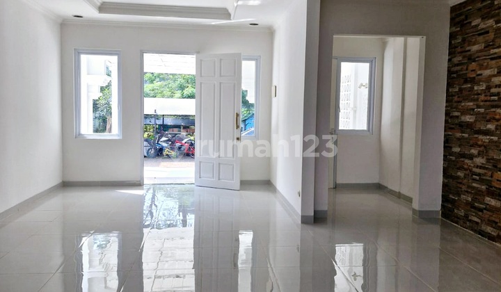 Rumah Mewah Dilegenda Wisata Posisi Hook Kuldesak Tanah Luas 