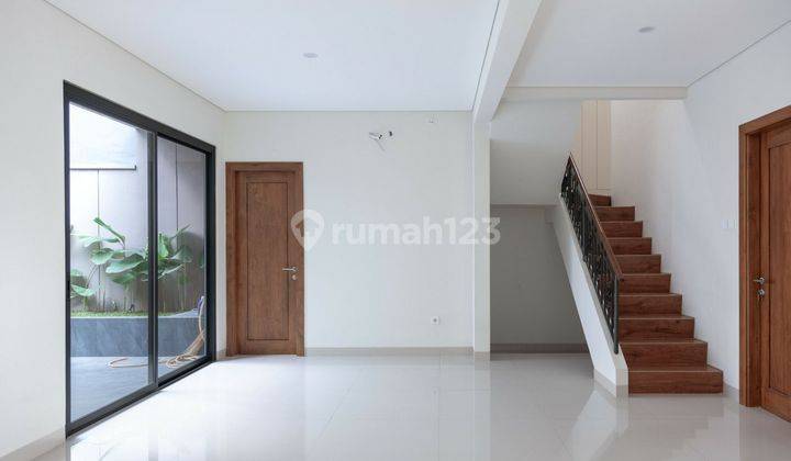 Rumah Mewah Legenda Wisata Turun Harga  Minimalis Modern Siap Huni Luas 200 M²  1