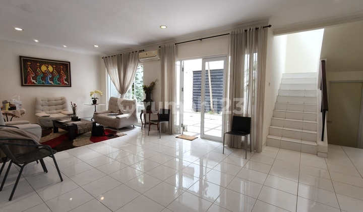 Ready-to-Occupy House in Tourist City, Land Area 200m², 3+1 Bedrooms, Central Cluster, Close to Mall