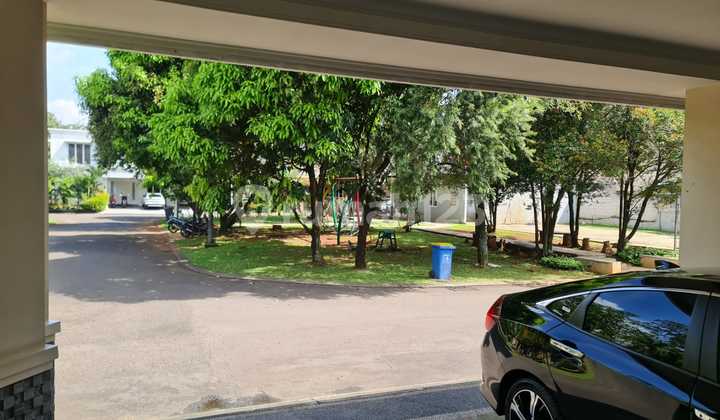 Rumah Mewah Murah Dikota Wisata Depan Taman Hook Siap Huni