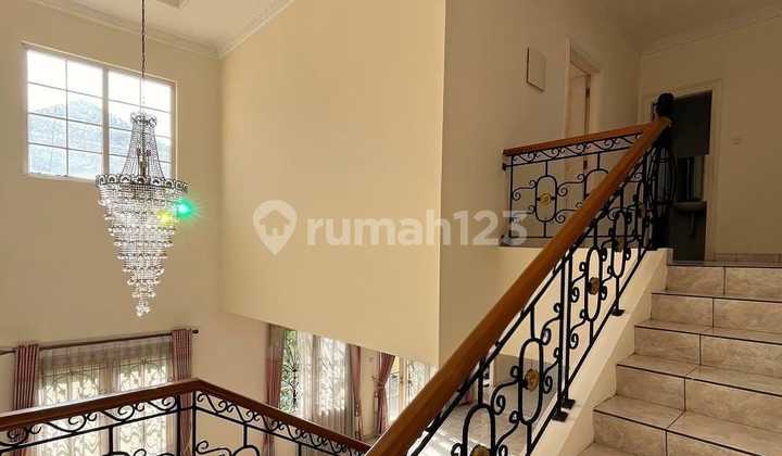 Luxury House in Kota Wisata, Land Area 300m, Ready to Occupy, Excellent Condition 2