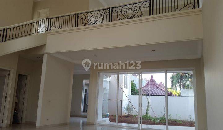 Rumah Mewah Kota Wisata Cibubur Depan Taman Luas Tanah 800m² An Cluster Dekat Mall Living World 2