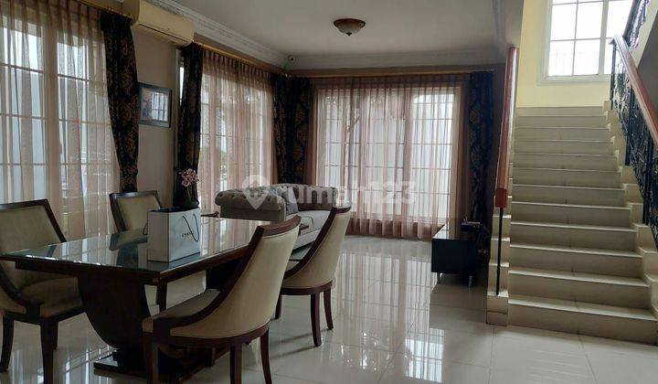 Disewakan Rumah Besar Mewah  Full Furnished Di Legenda Wisata 2