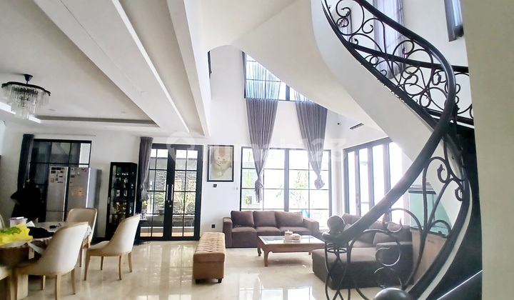 Rumah Mewah Bagus Dikota Wisata Posisi Hook Kuldesak Luas Tanah Diatas 300m Rumah Mewah Bagus Dikota Wisata Posisi Hook Kuldesak Luas Tanah Diatas 300m