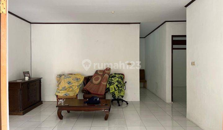 Disewakan Rumah Bagus Dan Luas, 3 Kamar Tidur, 3 Kamar Mandi Lokasi Ciputat Tangerang.  2