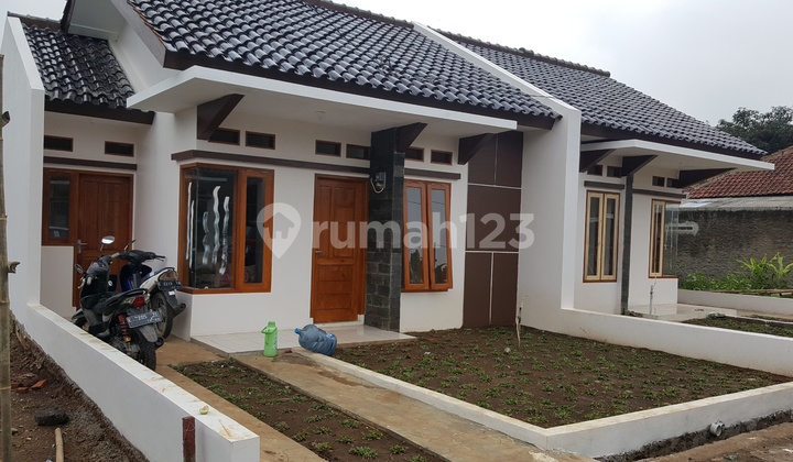 For Sale: Move-in Ready House in Ciawigebang, Kuningan, West Java, with SHM, IMB, and PAM. For Sale: Move-in Ready House in Ciawigebang, Kuningan, West Java, with SHM, IMB, and PAM.