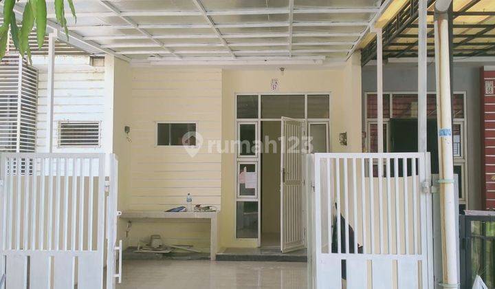 Disewakan rumah 2lantai siap huni lokasi ok 1
