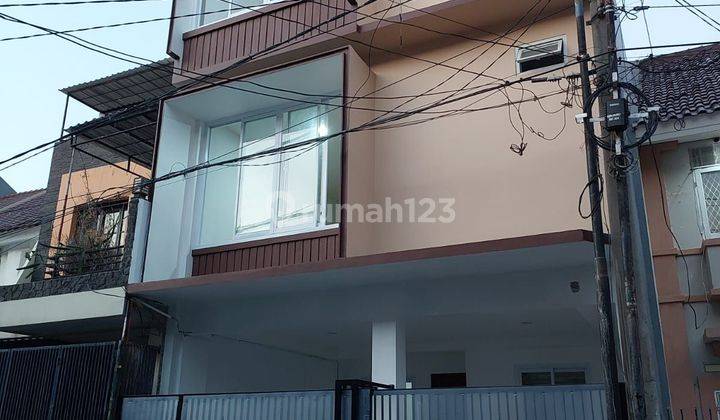 Dijual rumah taman palem lestari rumah baru 1