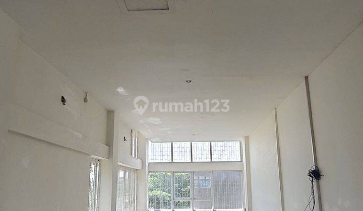 Disewakan Ruko Citra 8 Boulevard Lokasi Strategis  2