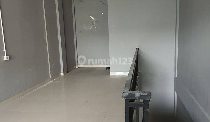 Disewakan Ruko 3 Lantai Taman Surya 5 Boulevard Lokasi Ok 1