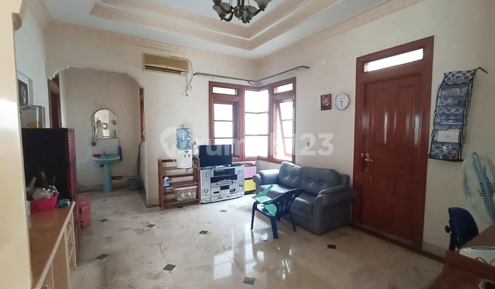 Rumah Hook Lokasi Bagus Bebas.banjir Dekat Taman 2