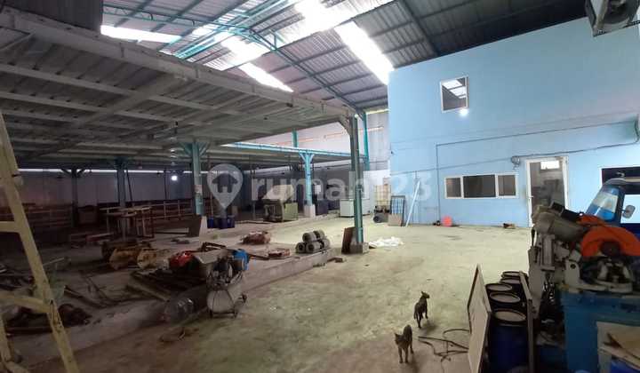 Gudang.di Kosambi Jalan.pipa