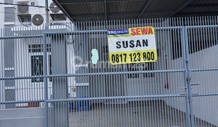 Rumah Taman.palem Siap Huni Ada Ac Timur Laut Dekat Bank.danamon