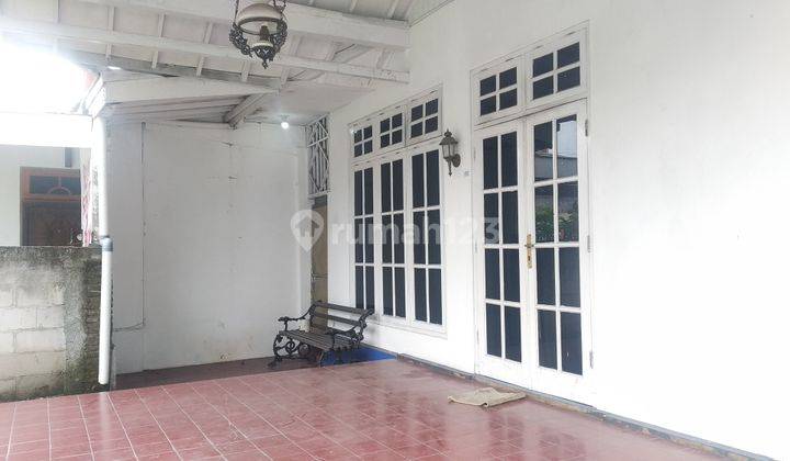 Rumah halaman luas barat Mall Solo Square 5