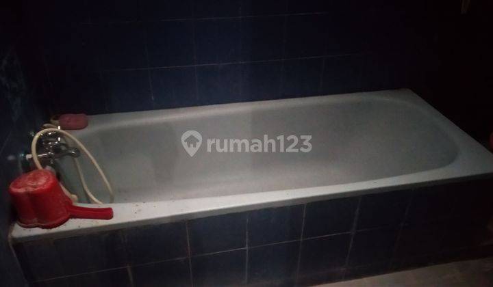 Rumah halaman luas barat Mall Solo Square 13