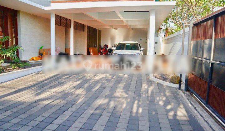  Rumah Furnished Bagus Private Pool Kerobokan Dkt Umalas 2