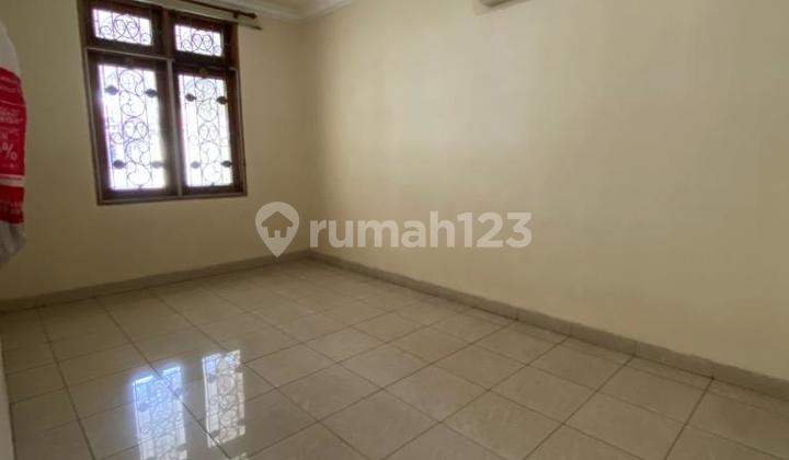For Sale: House in Griya Inti Sentosa Sunter, Land Area 122m², 4 Bedrooms 2