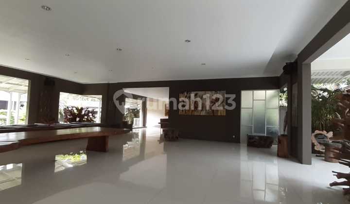 FOR SALE LOVELY HOUSE LOCATED ON PISOK STREET BINTARO SOUTH JAKARTA 2