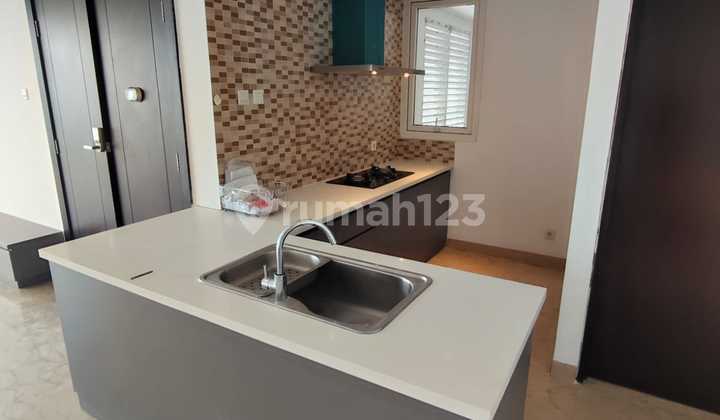 FOR RENT SPRINGHILL KEMAYORAN APARTMENT HIGH FLOOR PRIVATE LIFT GOLF VIEW