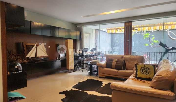 Dijual Rumah 3 Lantai di Balai Pustaka Barat Rawa Mangun Jakarta Timur