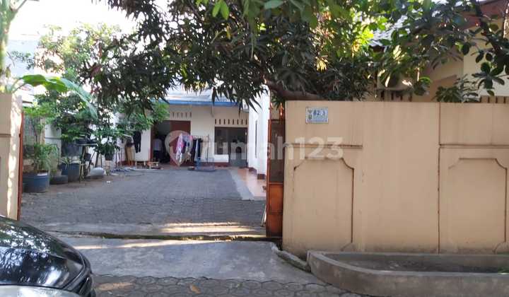 DIJUAL RUMAH 4BR LOKASI STRATEGIS DI PEKAYON BEKASI