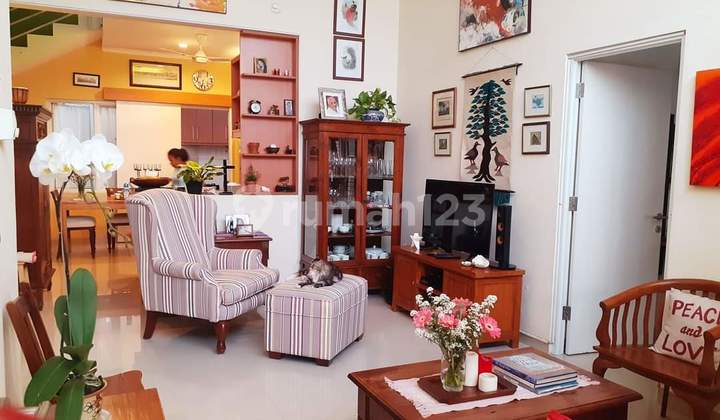 Dekat Stasiun LRT dan Terminal Transjkt 2