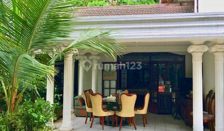 Rumah Lama Di Jl. Tulodong Atas, Dekat Hotel Langham Di Jl. Senopati. Turun Harga Lagi. Serius Jual. 1