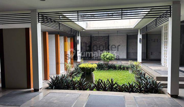 Bangunan Usaha di S. Parman 6