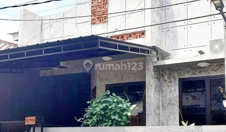 Rumah Apik Dalam Komplek 3 Lantai Siap Huni di Jatibening Bekasi 2