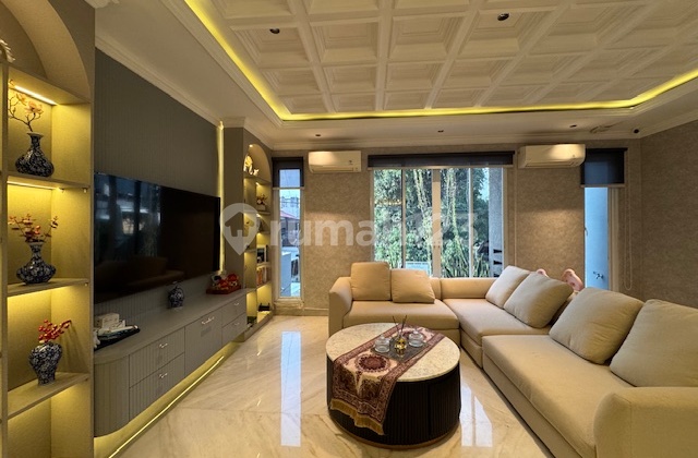 Jual Rumah sunter agung utara 3 lantai 6x21 furnish bagus