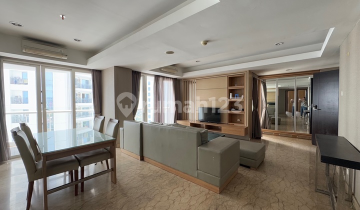 Royale Springhill Kemayoran Apartment 3 bedrooms 192 golf sea view