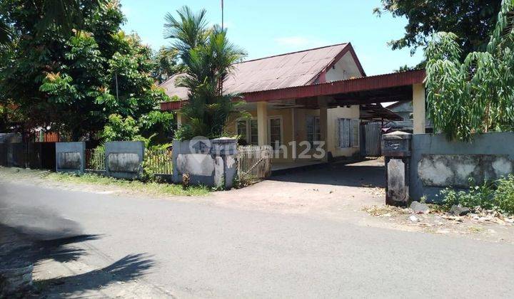 Rumah layak pakai di St. di St. Yosep Kleak Manado 2