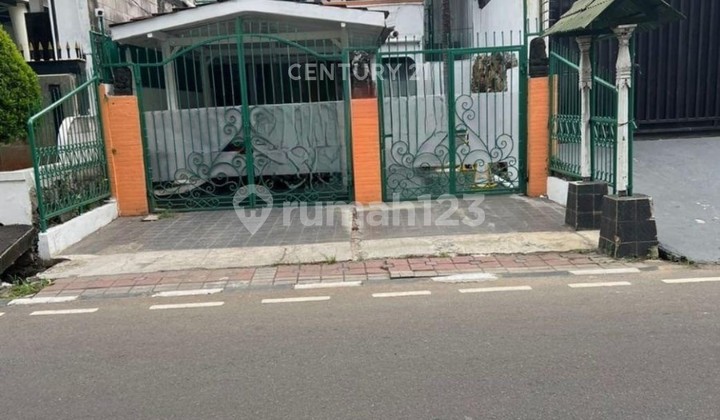 Dijual Cepat Rumah Strategis di Pusat Kota