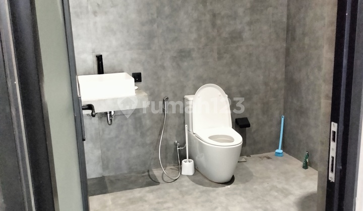 Villa Baru Dekat Cemangi