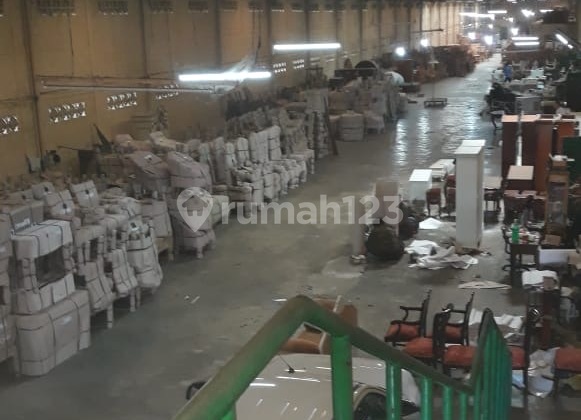 Disewakan Showroom , Pabrik Didepan Jalan Utama 4