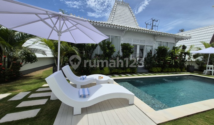 LUXURY WHITE VILLA 10 MINUTES TO THE BEACH LUXURY WHITE VILLA 10 MINUTES TO THE BEACH