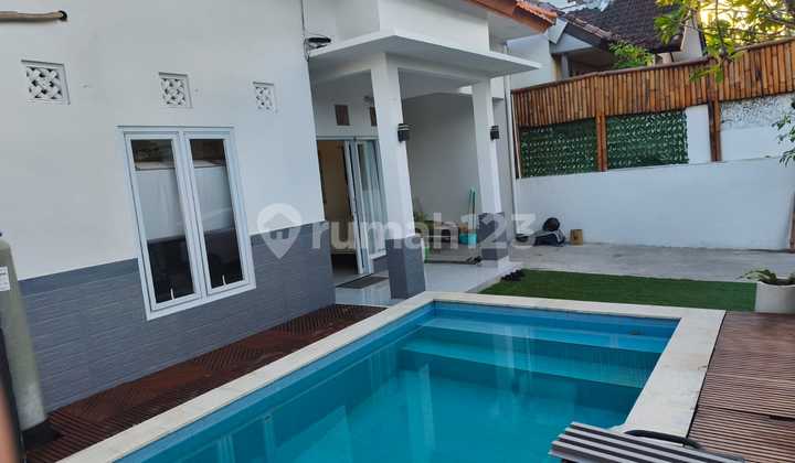 Villa Kerobokan 10 minute to the beach 2