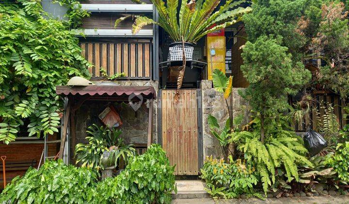 Rumah di Nerada Town House Bagus 2