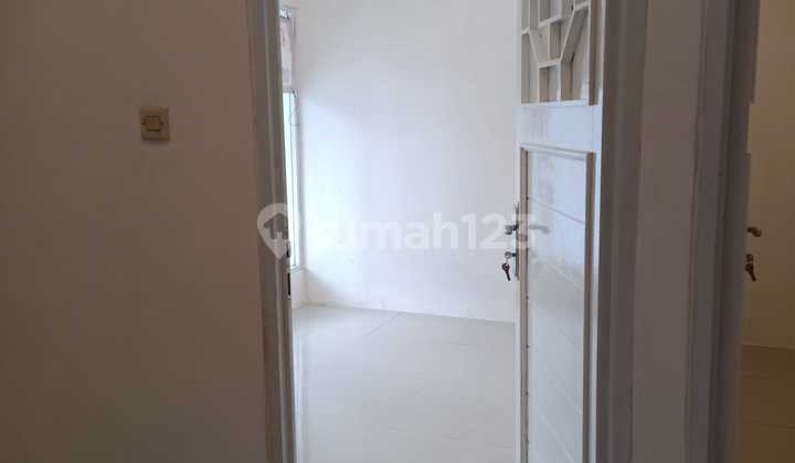 For Quick Sale House in Suradita Tangerang 2