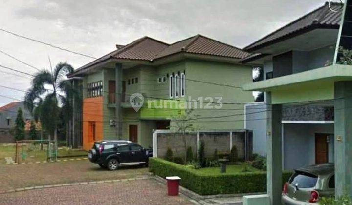 Rumah dengan halaman yg luas di Gallery Residence, Lenteng Agung 2