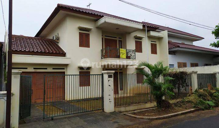 Rumah 2 Lantai, Siap Huni di Jl Kesemek, Blok A – Cinere 1