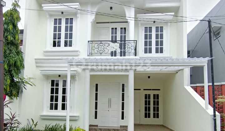 New, Beautiful, Quiet House in Griya Torina Complex, Bintaro