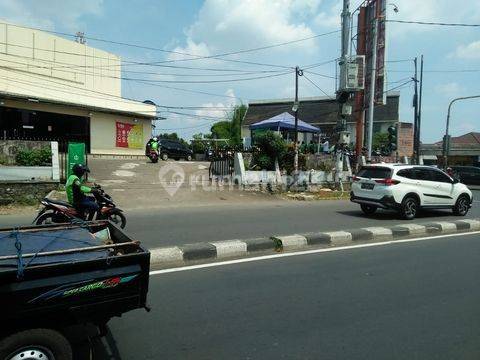 Hitung Tanah...bisa Beli Sebagian, Bangunan 2 Lantai Lokasi Bagus Strategis, Hoek, Jl. Lebak Bulus Ry & Lebak Bulus Pdk 2