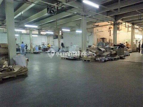 Gudang Pabrik di Jl. P.Jayakarta, 3lt, Konstruksi Baja, Ls.1425m, Lokasi Bagus, Tenang, Ngantong 2