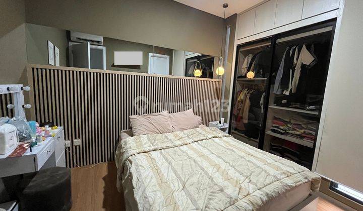 Rumah New 2 tahun, 2 Lantai Furnish, Discovery Altezza Bintaro, Type Forenza B 1