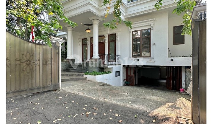 Rumah 2 Lantai Plus Basement Di Jl. Wijayakarta, Tendean, Kuningan Barat