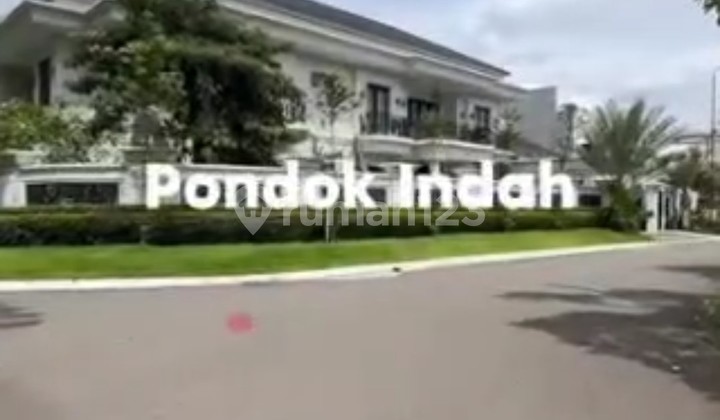 For Sale Luxurious Ready-to-Occupy House, Fully Furnished on Jl. Bukit Hijau, Pondok Indah, South Jakarta