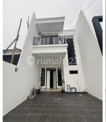 Dijual Rumah Baru, Bagus, Nyaman, Design & Kualitas Premium, Harga Nego di Jl. Kerinci Blok. J, Komplek Megapolitan, Limo, Cinere, Depok