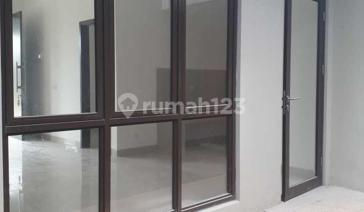 Bu Dijual Cepat Rumah 2 Lantai Bagus Di The Mozia Bsd, Tangerang 4